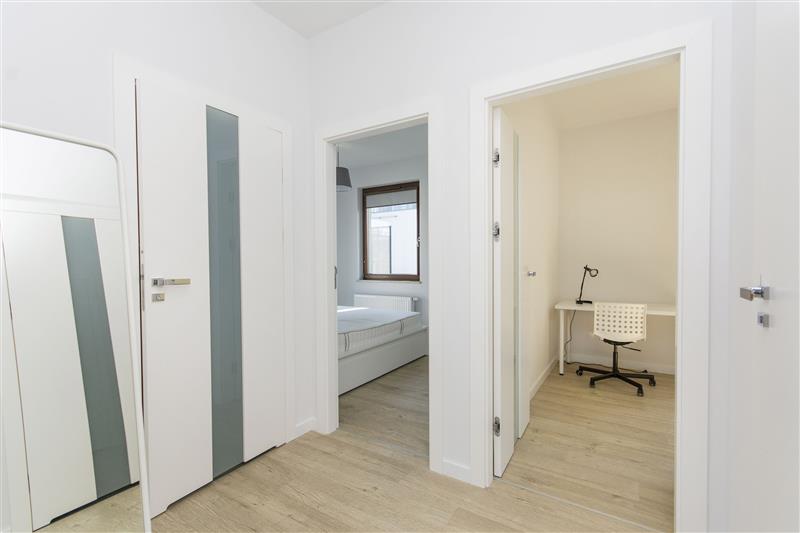 Posiadamy do wynajęcia atrakcyjny apartament o pow miniaturka 8