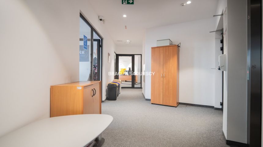 Lokal biurowo-magazynowy, 299m2, winda, dwa piętra miniaturka 17