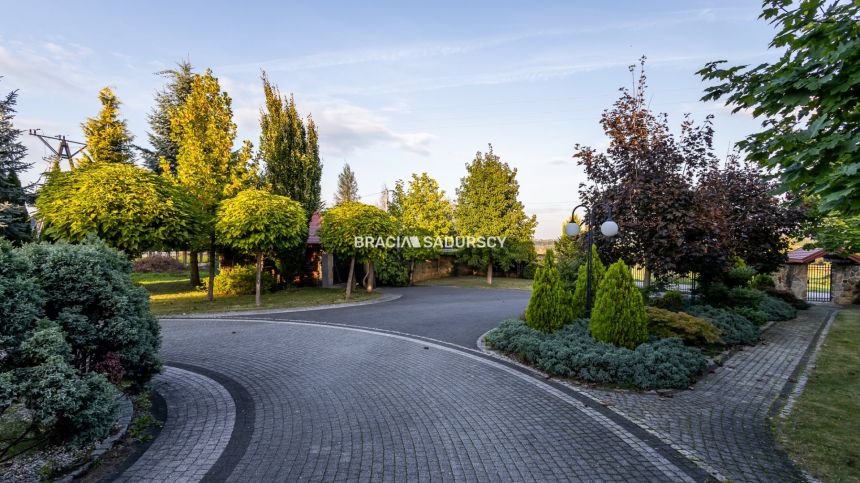 Rezydencja 420m2, 28 arów, 8 pokoji miniaturka 6