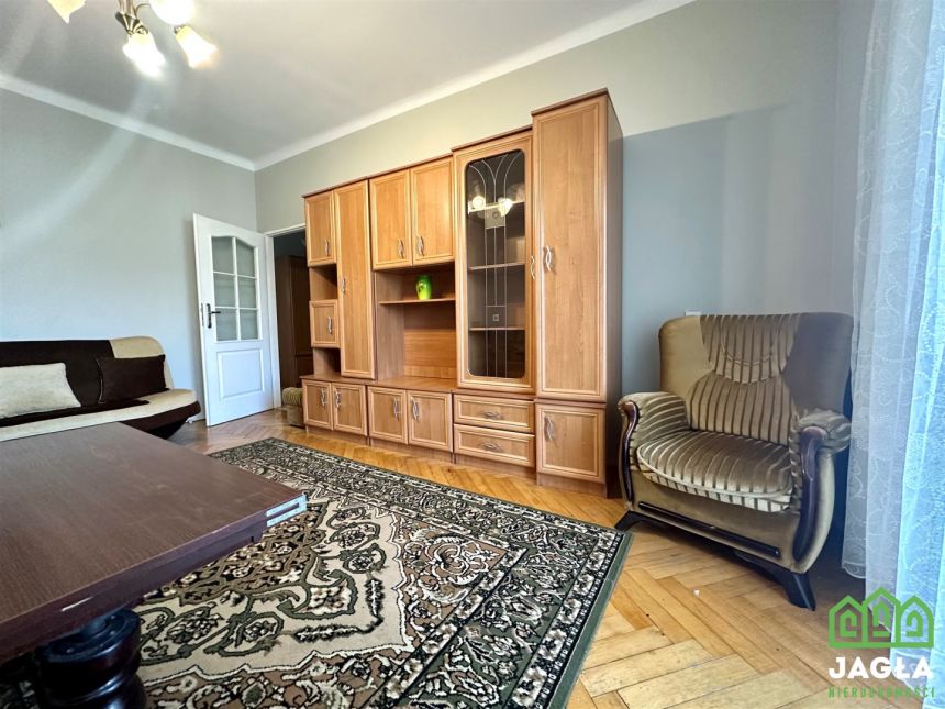 Kawalerka 40m 1400zł kolo szp Jurasza duży balkon miniaturka 11