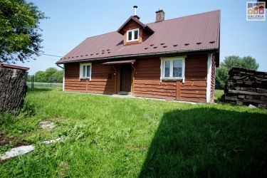 Gorliczyna, mały klimatyczny dom drewniany