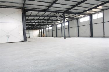 Budynek magazynowy i handlowy, 1260 m2, Koszalin