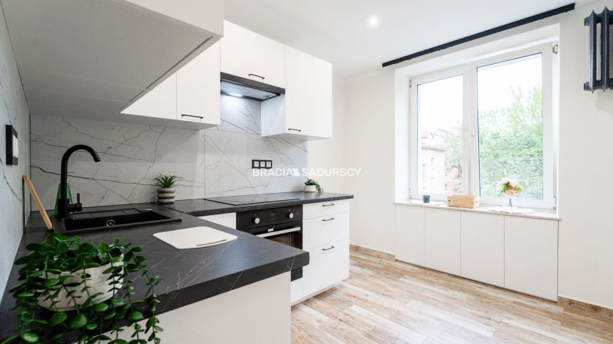 Świetna Lokalizacja,Mieszkanie po Remoncie Skawina miniaturka 5