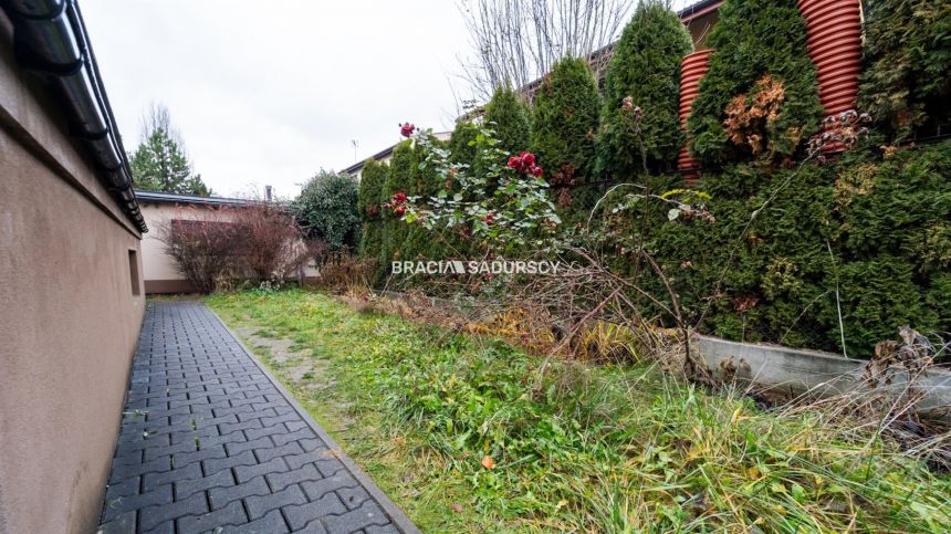 Grzegorzki 75m2 + garaż + ogródek + 38m2 piwnica miniaturka 12