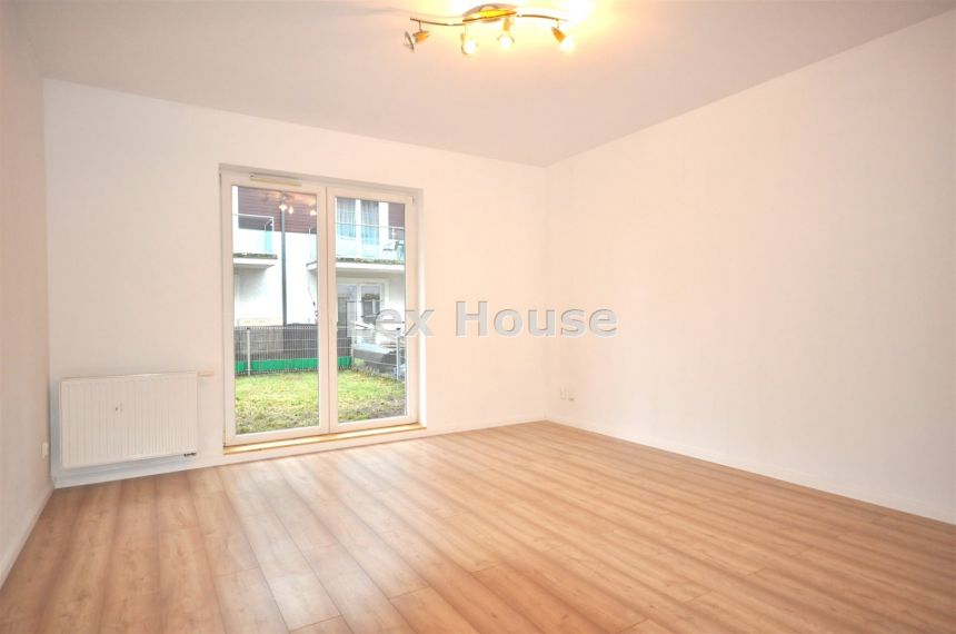 Mieszkanie po remoncie z ogródkiem miniaturka 3