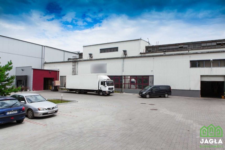 Hala+budynek produkcyjno-biurowy 3000m2 Czyżkówko miniaturka 2