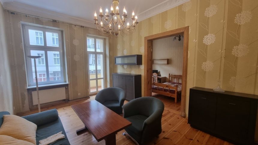 odrestaurowana kamienica, I piętro, balkon - zdjęcie 1