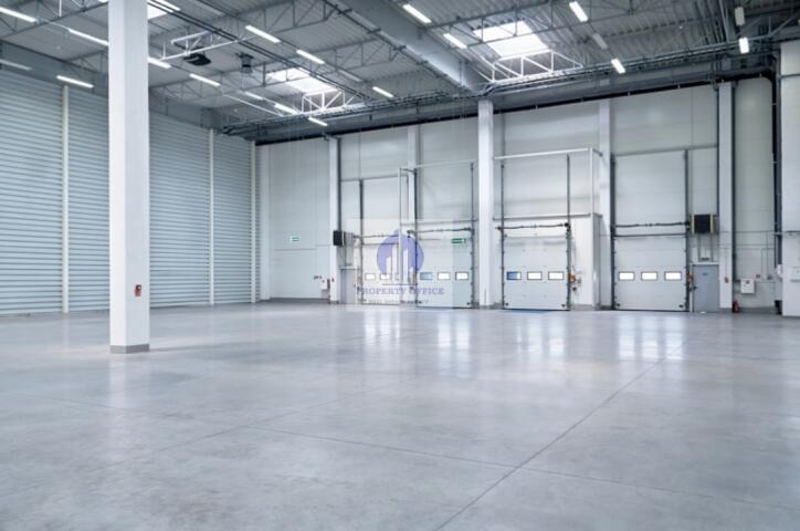 Włochy: magazyn/biuro 630 m2 - zdjęcie 1