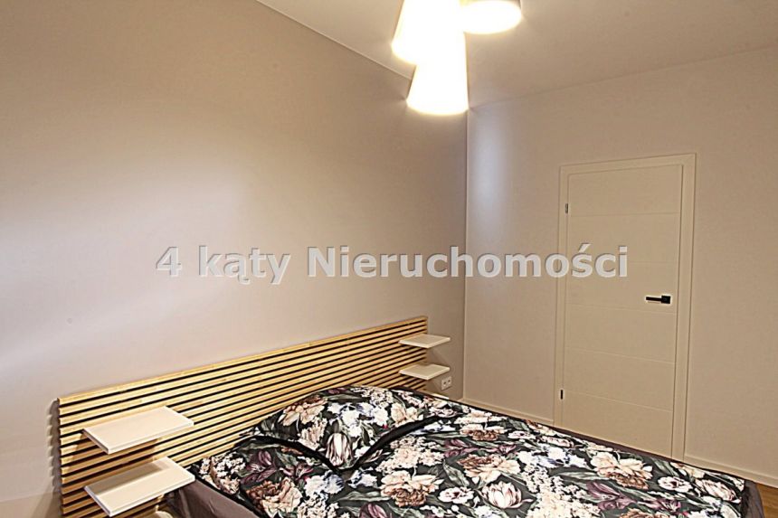 Kijowska 7*trzy pokoje*miejsce postojowe miniaturka 7