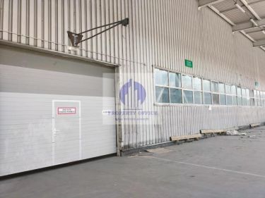 Praga Północ : magazyn 3520m2