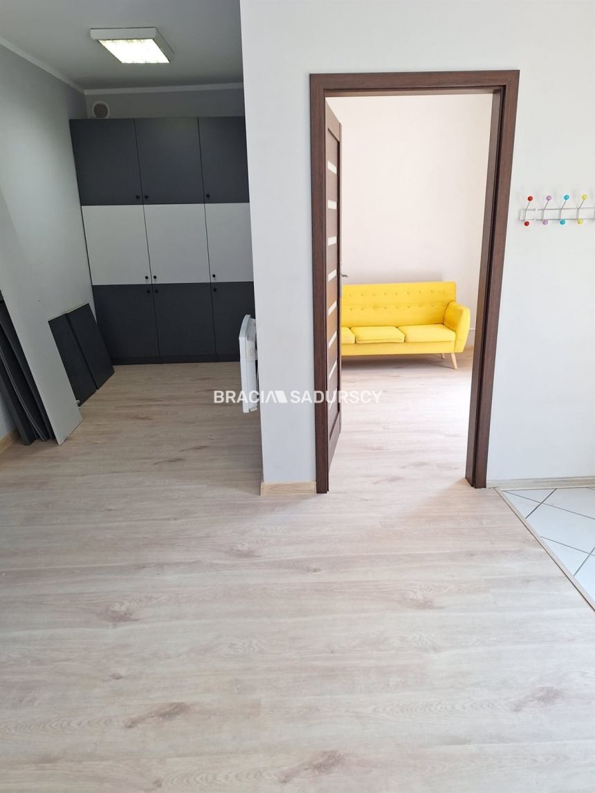 lokal, 40m2, ul. Limanowskiego, super lokalizacja miniaturka 9