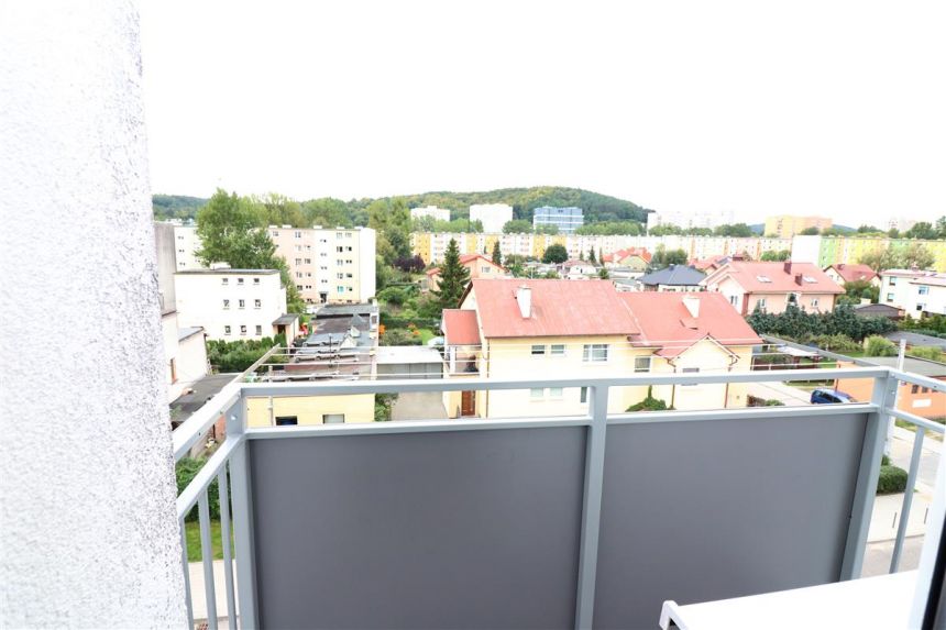 2 pokojowe mieszkanie w Gdyni Chyloni - za dobrą c miniaturka 5