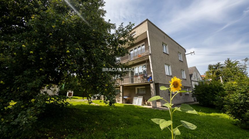 Inwestycja, duża działka z domem, inne budynki miniaturka 23