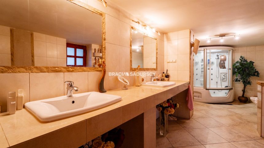 Duży, atrakcyjny dom w Bochni miniaturka 21