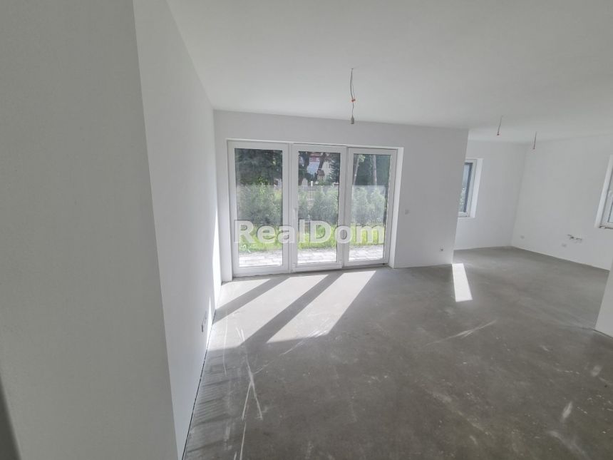 Kraków Mydlniki  4pok taras 2x balkon 2 x parking miniaturka 7