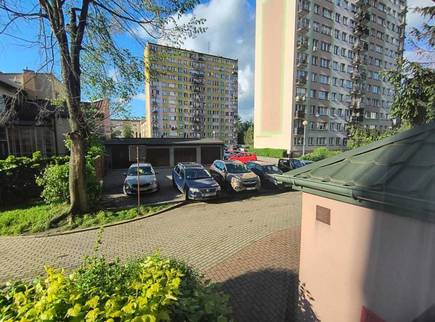 Na sprzedaż 3-pok. mieszkanie po gen. remoncie miniaturka 11
