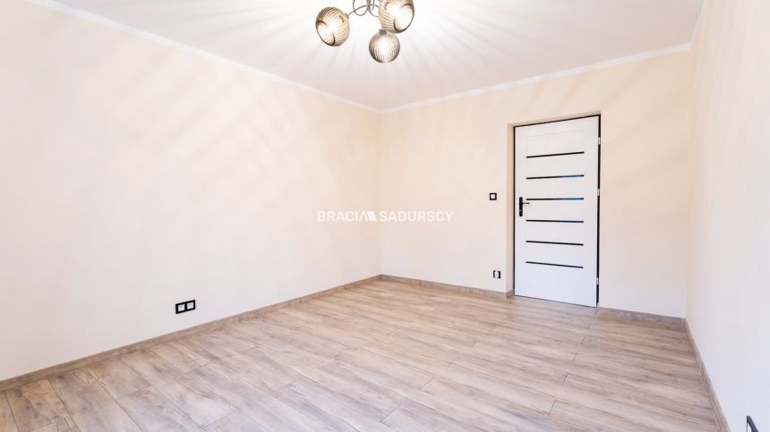 Świetna Lokalizacja,Mieszkanie po Remoncie Skawina miniaturka 12