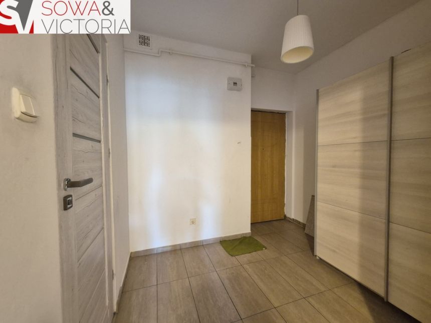 Duża kawalerka z możliwością wykonania 2 pokoju. miniaturka 10