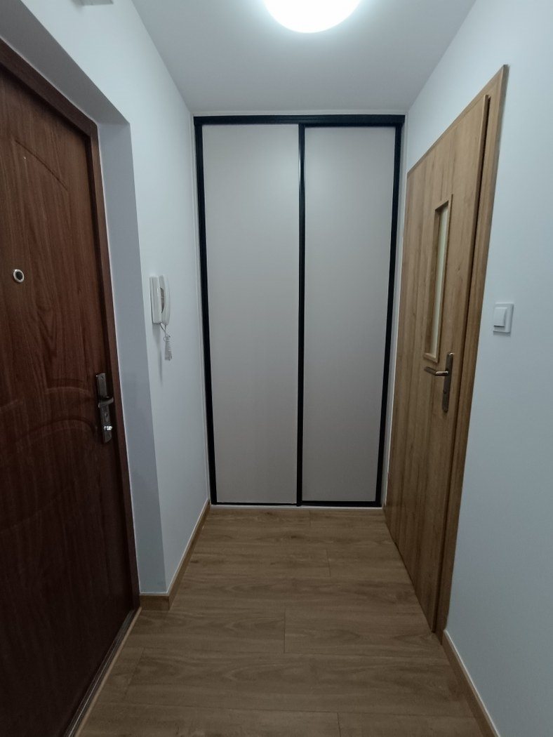 2 pokoje, widna kuchnia, II piętro, ul. Bukowa miniaturka 8