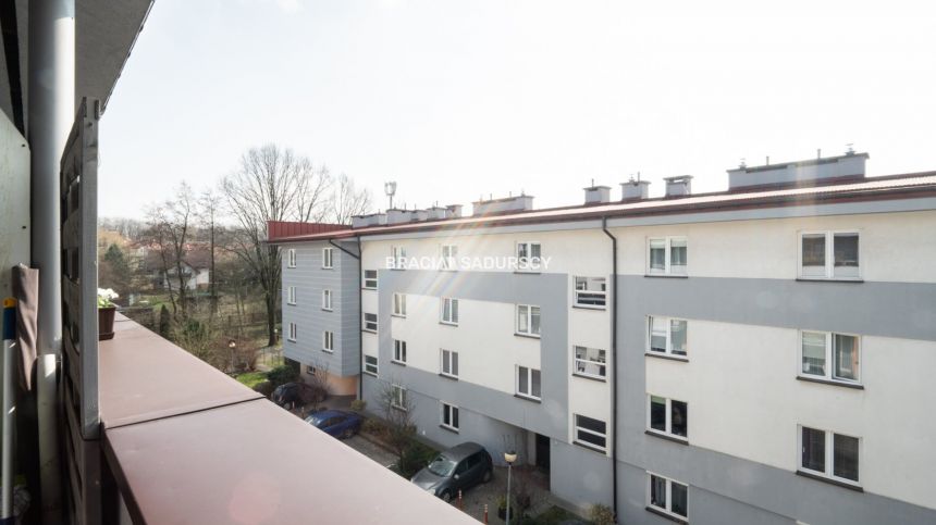 3 pokoje na Ruczaju – idealne dla rodziny lub inwe miniaturka 4