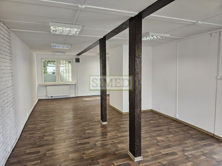 Pater , parking  , na serwis , dostęp24h miniaturka 4