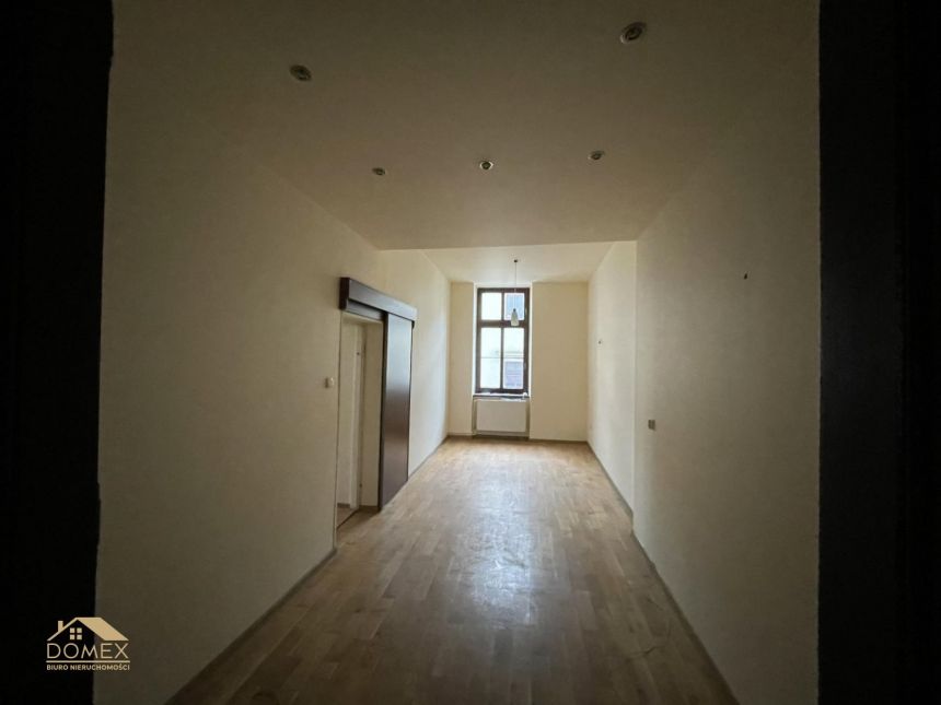 Lokal użytkowy przy rynku w Cieszynie miniaturka 2