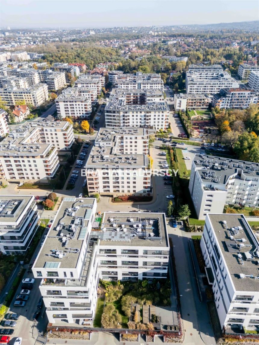 Komfortowe mieszkanie z dużym tarasem, tramwaj miniaturka 22