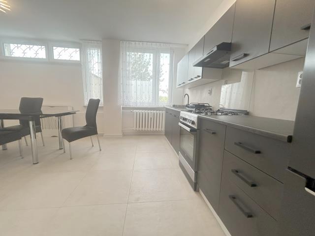 Ciche, wyposażone, przy Metrze miniaturka 3