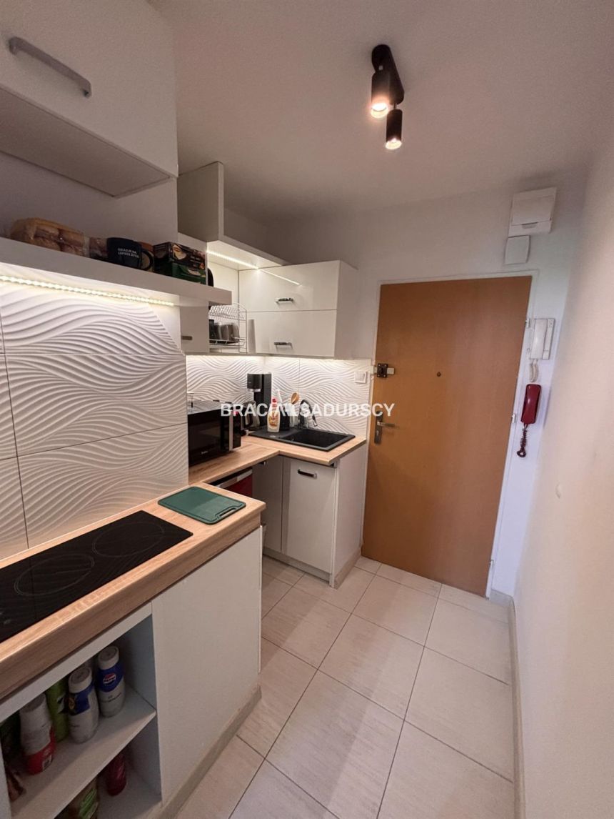 Śliczna,urządzona kawalerka przy pętli Azory -27m2 - zdjęcie 1