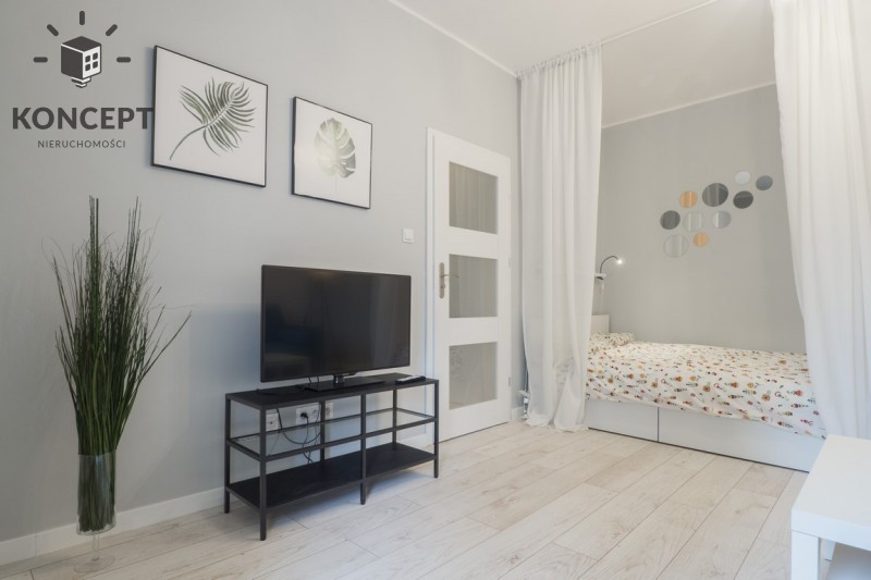 Słoneczna Kawalerka | Balkon | CH Borek miniaturka 4