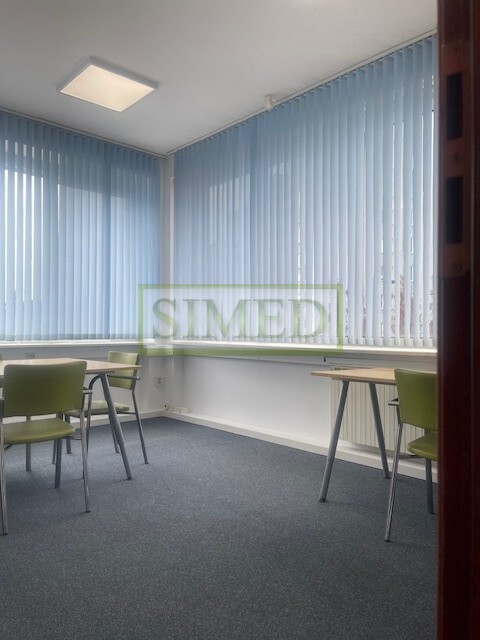 Biuro 4 pokoje , parking ,dostęp24h,recepcja . miniaturka 7