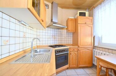 60 m,2 balkon, 1 piętro
