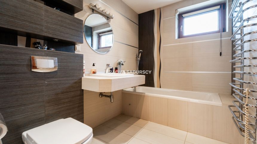 Atrakcyjny dom z działką 1760m2 w Bochni miniaturka 18
