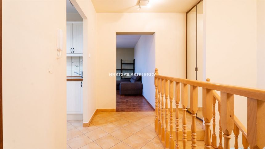 2pok z dużym balkonem i miejscem postojowym. miniaturka 13