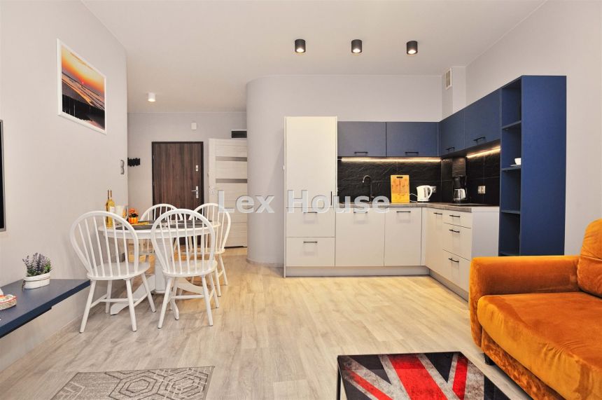 Sprzedam komfortowy apartament w Pobierowie. miniaturka 11