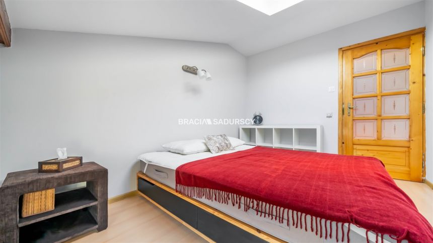 Mieszkanie w kamienicy 82 m2 stare miasto,poddasze miniaturka 28
