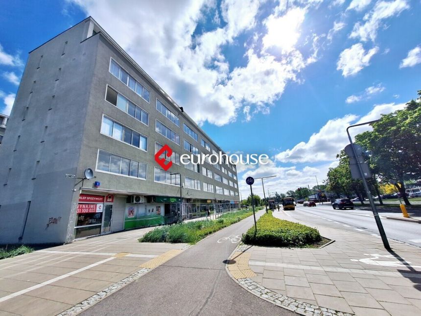 Narożny lokal na wynajem 64,67m2 - zdjęcie 1