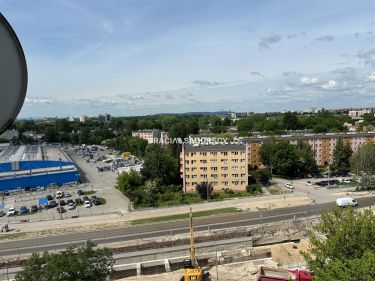 Panorama miasta, dwa pokoje, inwestycja