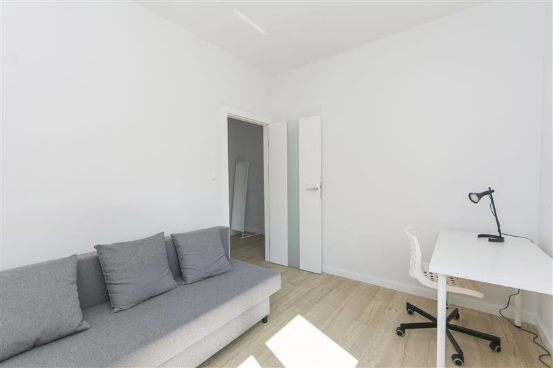 Posiadamy do wynajęcia atrakcyjny apartament o pow miniaturka 10