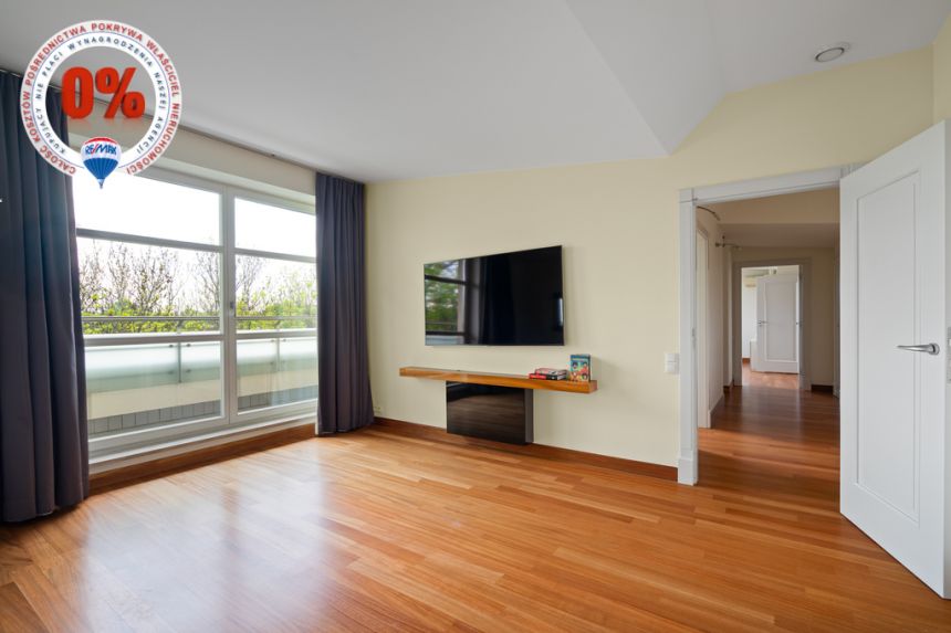 Apartament w sercu Saskiej Kępy miniaturka 8