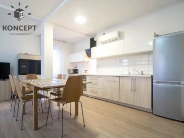 Przytulne 2 pokoje | Balkon | AC | Klecina.