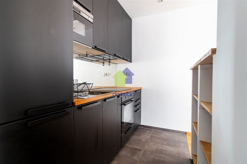 ul.Ostatnia/apartament/msc.postojowe/2 komórki lok miniaturka 7