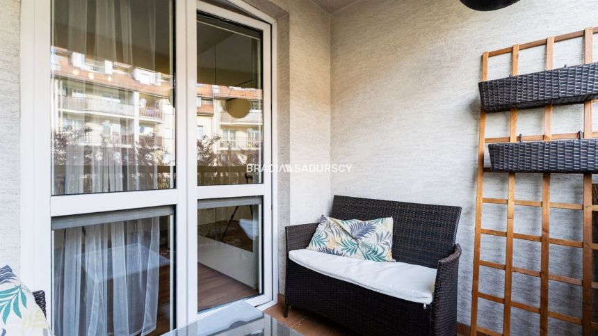 2 pokoje, balkon, Pilotów – nowoczesne i ciche miniaturka 24