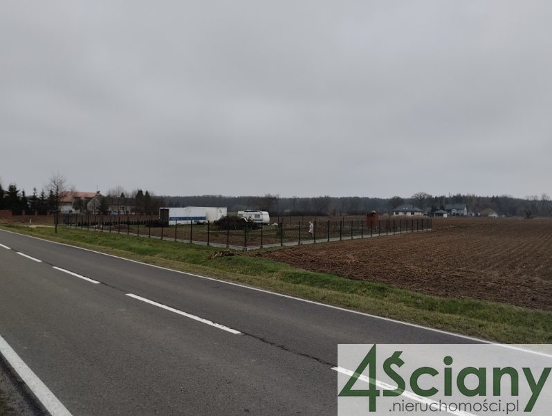 Kromnów, 400 000 zł, 40 ar, w kształcie trapezu - zdjęcie 1