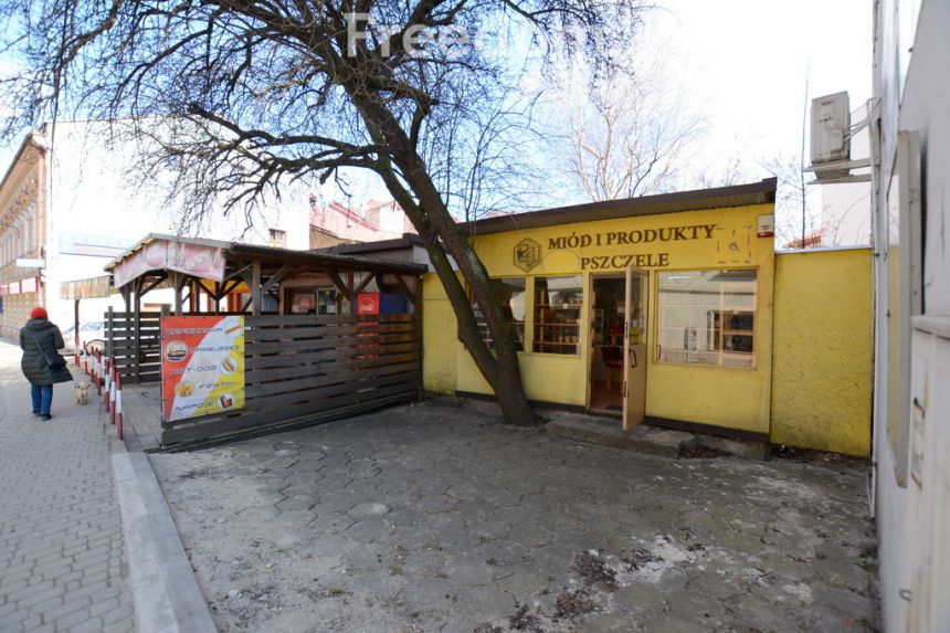 Lokal handlowo-usługowy przy rynku w Wadowicach miniaturka 7
