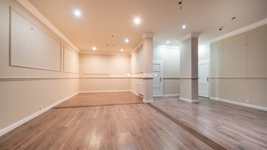 Lokal użytkowy- 340m2, rejon ul. Zakopiańskiej miniaturka 28