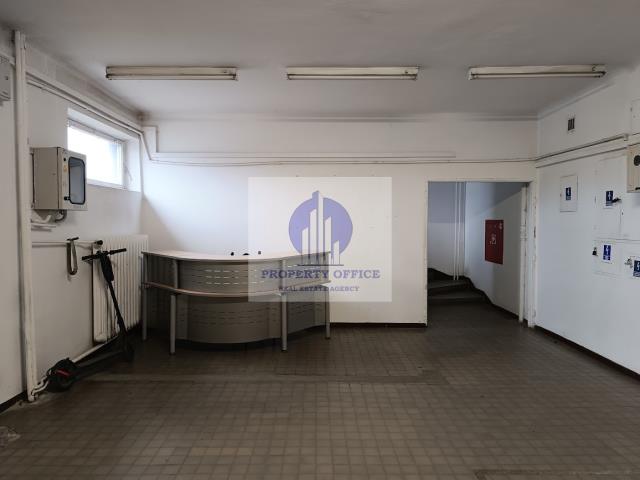 Włochy: biuro 28,50 m2 miniaturka 6