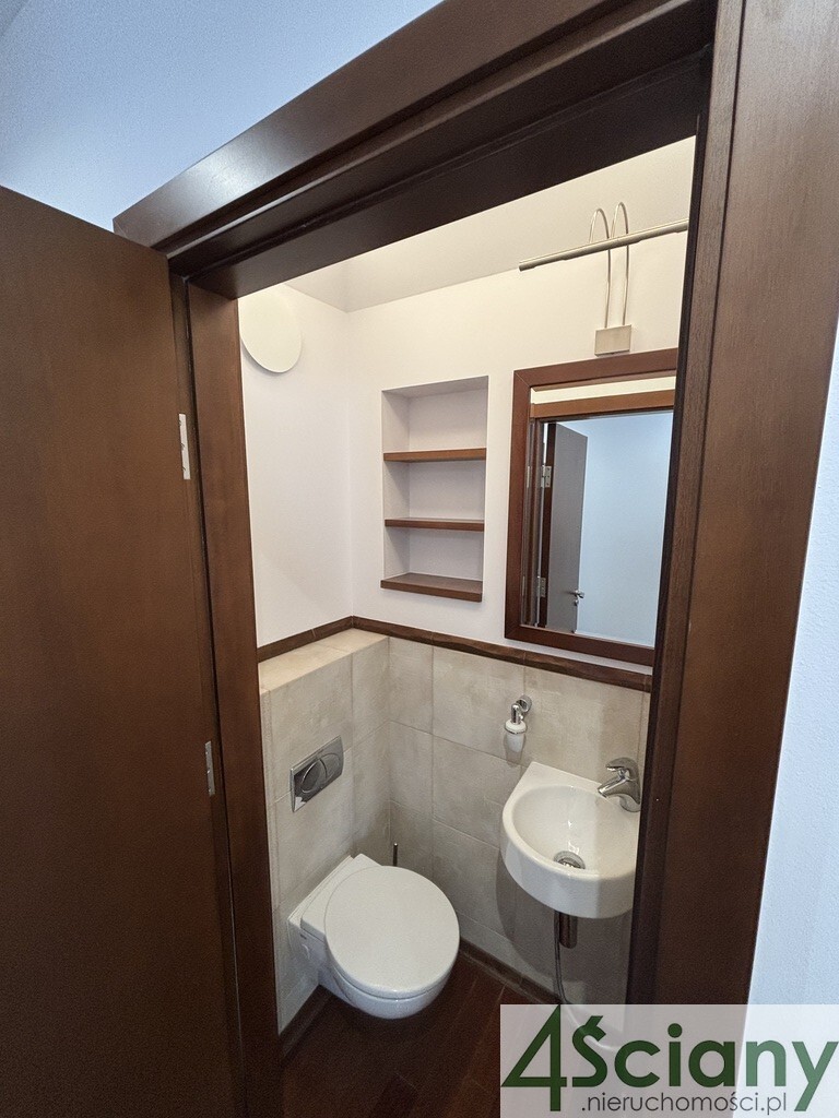 Komfortowy 4-pokojowy apartament na Woli miniaturka 14