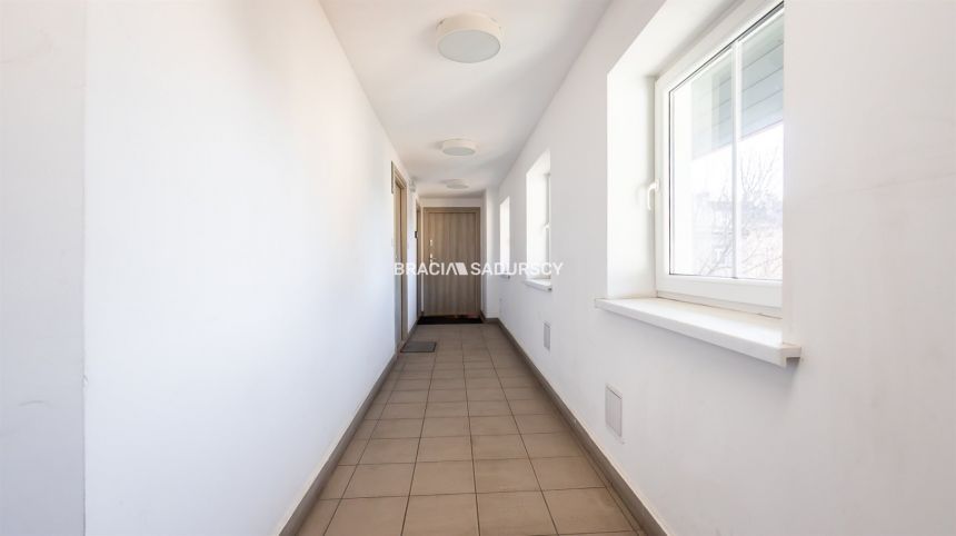 Komfortowy apartament koło Parku Bednarskiego miniaturka 29