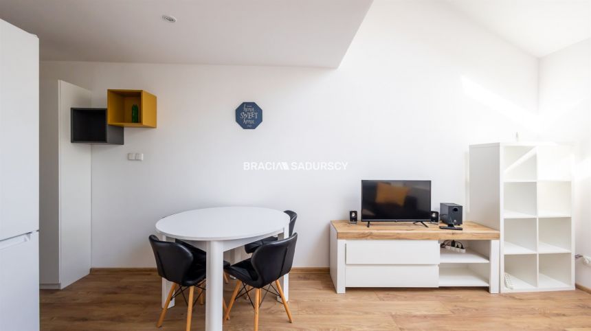 Komfortowy apartament koło Parku Bednarskiego miniaturka 5
